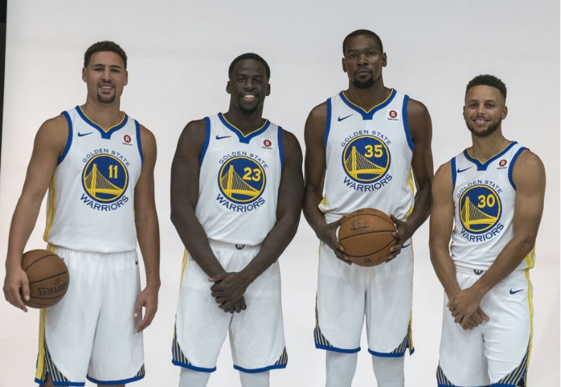 没有中锋的曼联打不出自己的上限，所以曼联的命运即将注定（中锋缺位让曼联难达上限，结局或已注定）