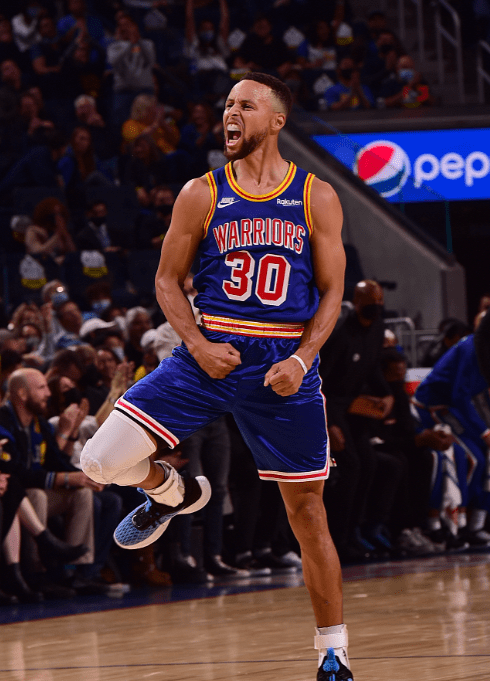 赵睿缺席首秀，北京首钢四战三败提前出局（赵睿首秀未出战，北京首钢四场仅一胜提前淘汰）