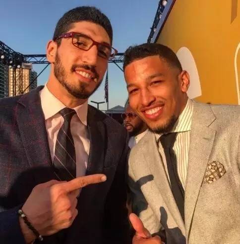 篮球运动带来的六大好处（打篮球的六大收获）