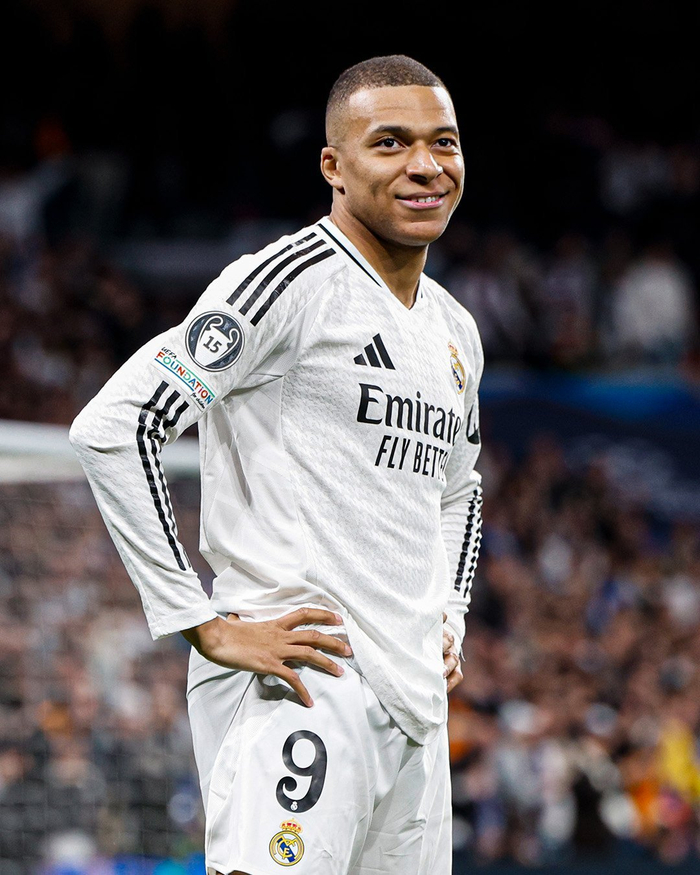 审查通过！世体：欧足联批准诺坎普举办本赛季欧冠赛事（欧足联批复通过，诺坎普获准承办本赛季欧冠赛事）