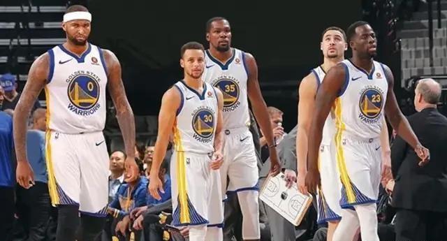 莱万：职业生涯已接近尾声，我想在体育和情感方面享受当下（莱万：生涯步入尾声，我只想在竞技与情感上好好享受当下）