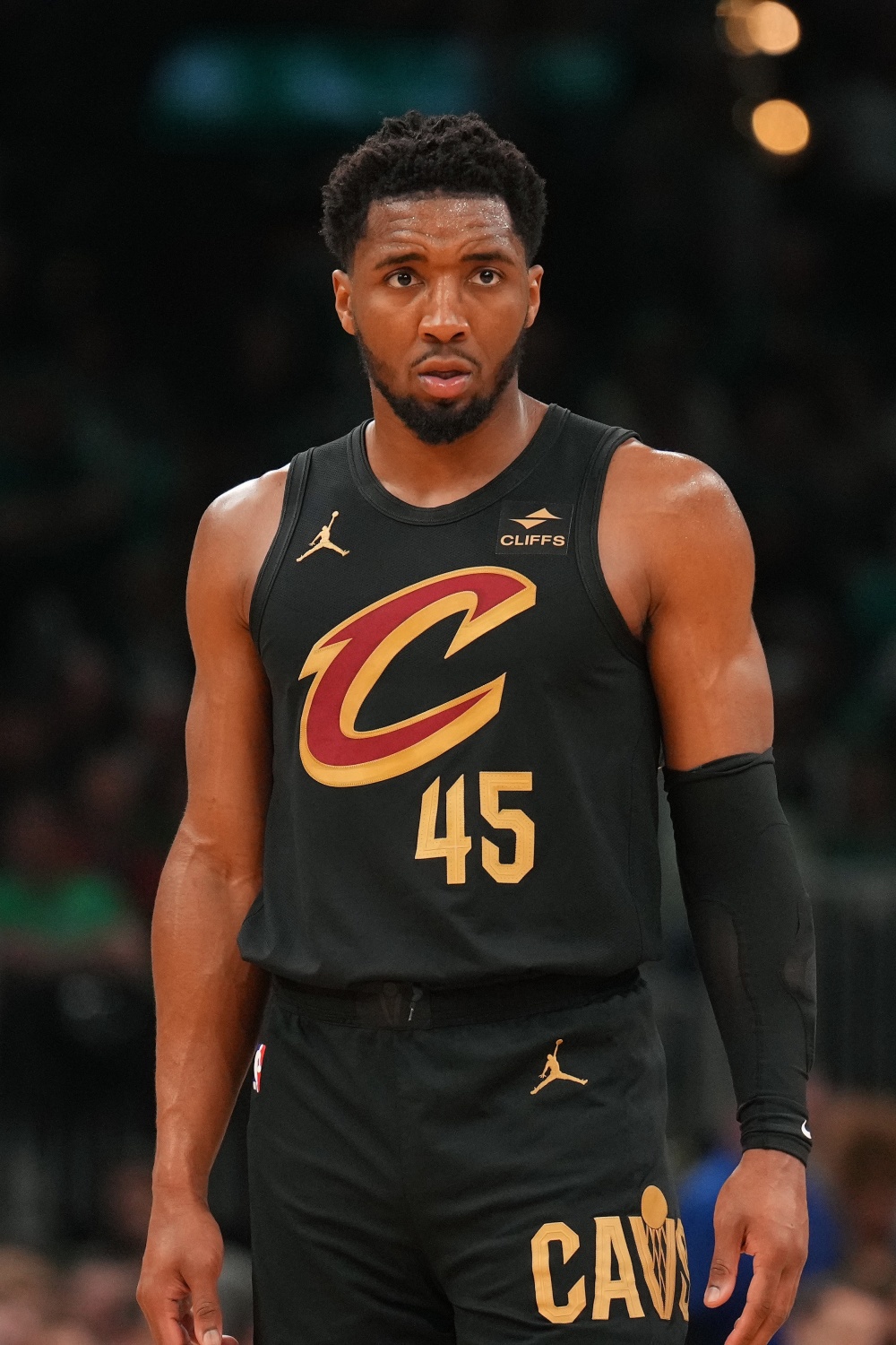 吉迪空砍28+11+11，生涯23次三双追平埃尔金·贝勒（吉迪28+11+11空砍，生涯第23次三双追平埃尔金·贝勒）