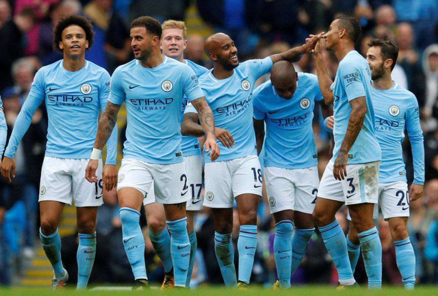 布莱顿老板被其公司一名前雇员指控，运营6亿镑秘密赌球集团（前雇员与其前公司就博彩相关说法引发争议）