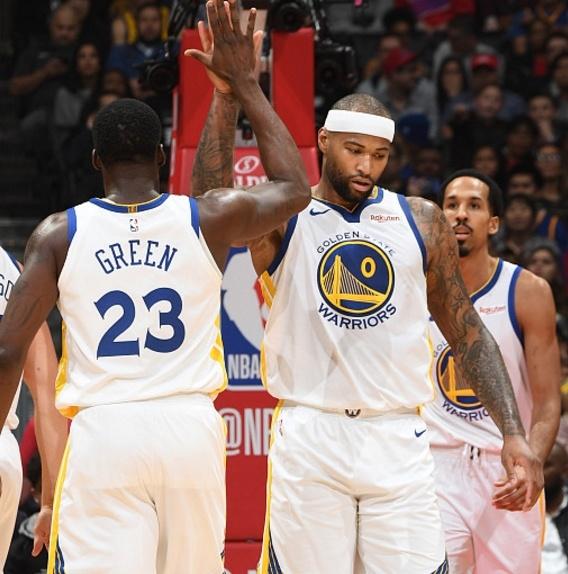 尤文2-0帕福斯，戴维破门+失良机，麦肯尼建功，伊尔迪兹助攻（尤文2-0胜帕福斯，戴维建功仍错失良机，麦肯尼破门，伊尔迪兹送助攻）