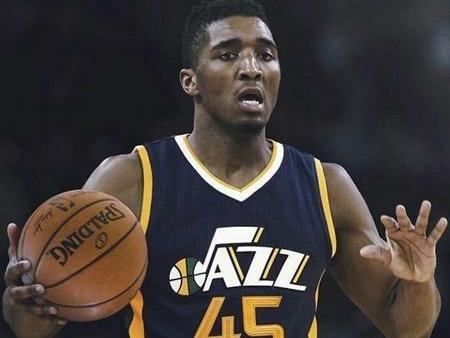 博斯：很惊讶曼城放走阿尔瓦雷斯；我与西蒙尼执教理念相反（博斯：对曼城放走阿尔瓦雷斯感到震惊；我的执教理念与西蒙尼完全相反）