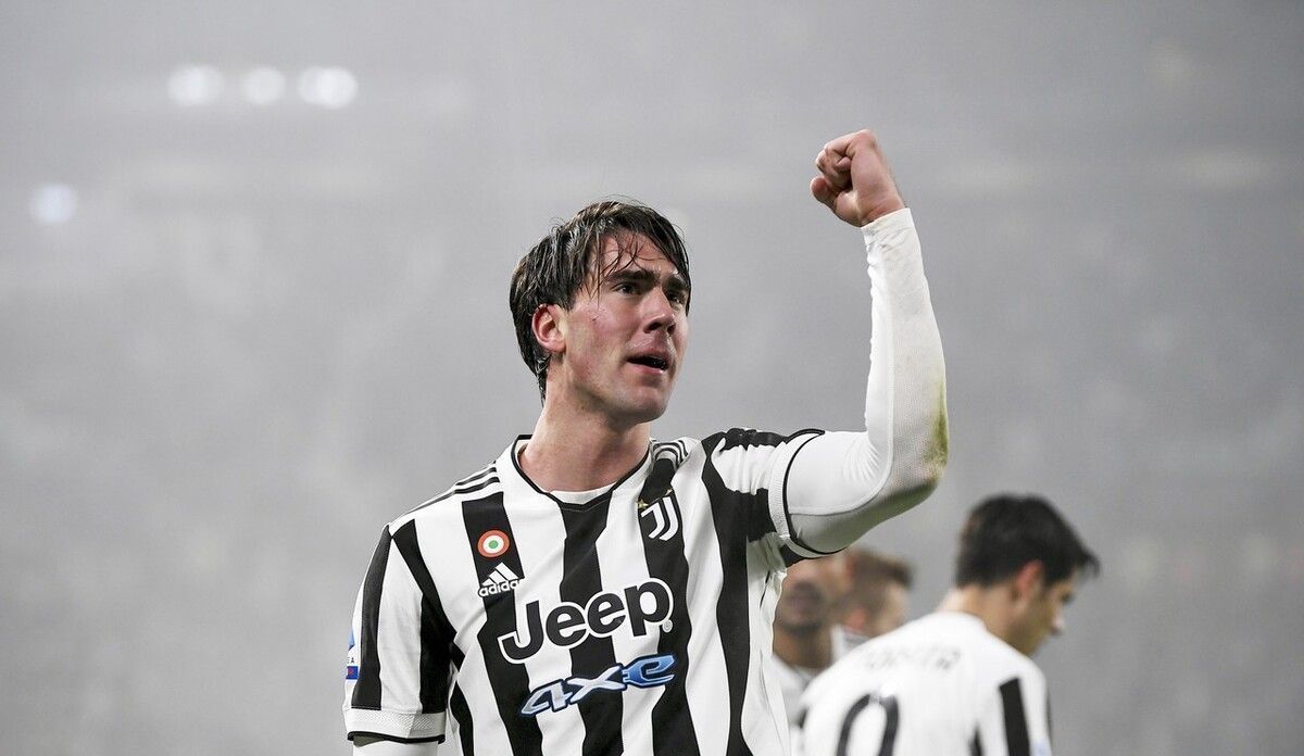 里夫斯：詹姆斯投了那个球人们会骂他该传，传了又说他该投