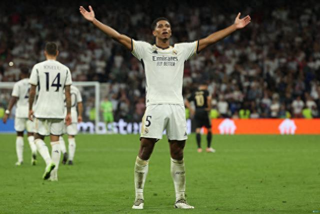 帕尔马队长：我们必须通过团队协作，共同限制莱奥的发挥（帕尔马队长：靠整体合力压制莱奥的发挥）