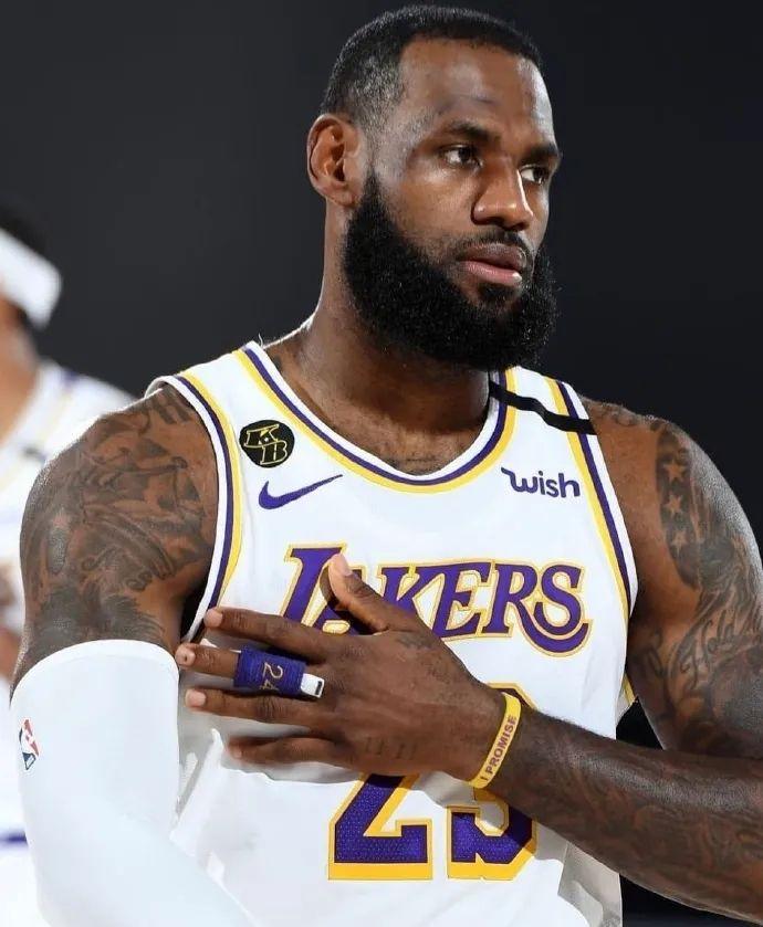 英媒：利物浦准备1.2亿镑+2000万镑报价伊萨克（英媒称：利物浦拟出1.2亿镑加2000万镑报价伊萨克）