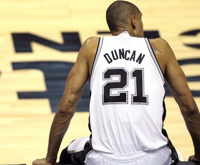 逆天，挪威甲门将点球大战一脚将摆好的球踢走以干扰对方（离谱！挪威甲门将在点球大战中一脚踢走摆好的球干扰对手）