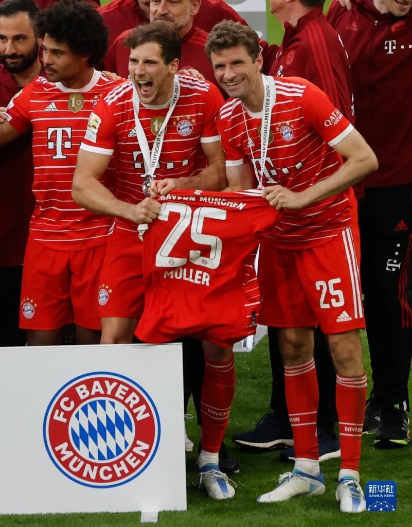 篮球火箭球队连续两场取胜