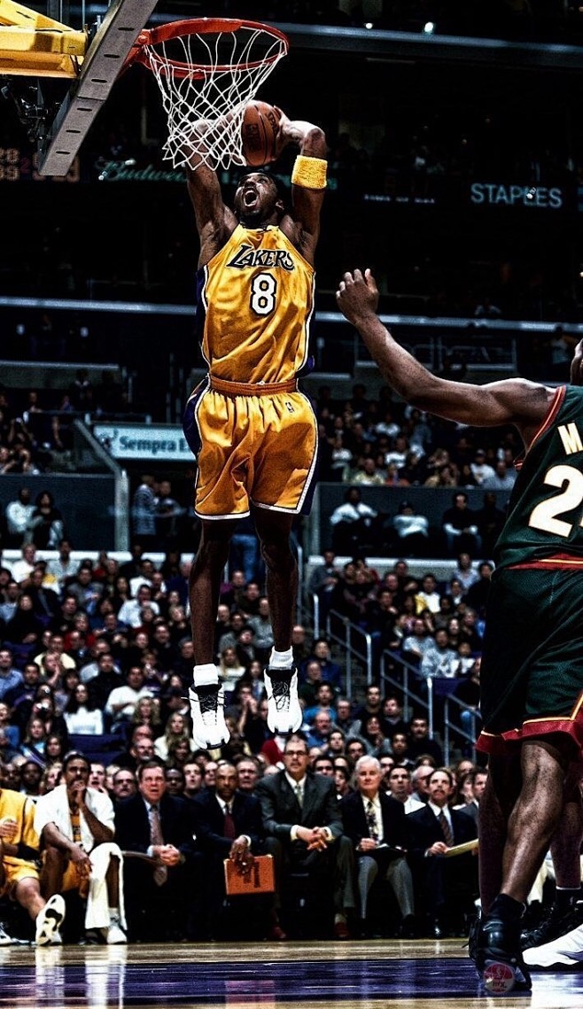 英超：阿森纳主场2-0完胜伯恩茅斯（英超：阿森纳主场2-0力克伯恩茅斯）